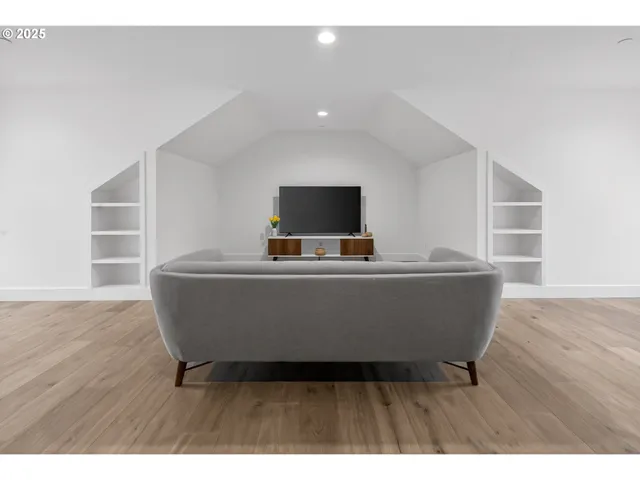 $1,359,000 | 15628 Northeast Caples Road, Brush Prairie, WA 98606