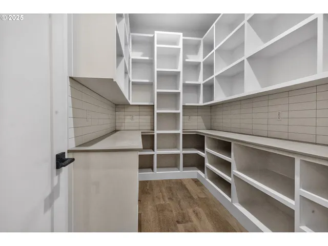 $1,359,000 | 15628 Northeast Caples Road, Brush Prairie, WA 98606