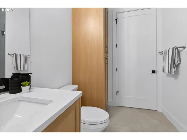 $1,359,000 | 15628 Northeast Caples Road, Brush Prairie, WA 98606