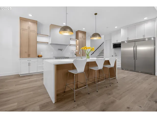 $1,359,000 | 15628 Northeast Caples Road, Brush Prairie, WA 98606