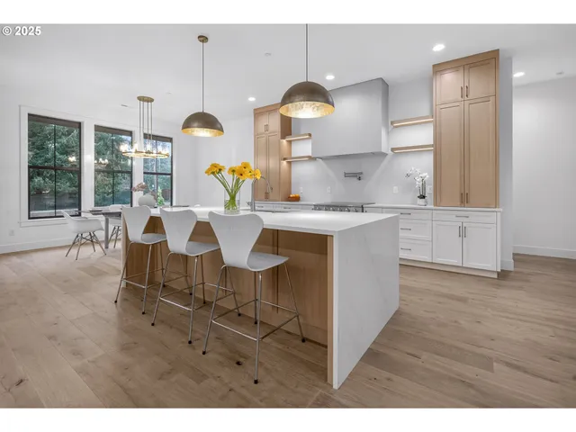 $1,359,000 | 15628 Northeast Caples Road, Brush Prairie, WA 98606