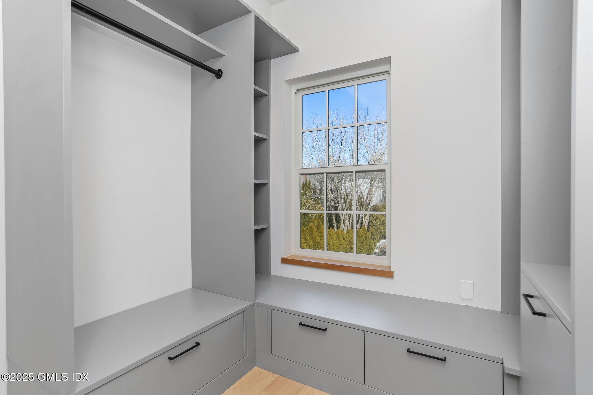 63 Church Street, Unit 2R Greenwich, CT 06830 - Photo 12 of 13 a view of an empty room with a window