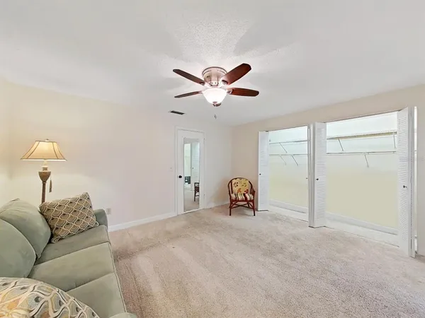 $1,900 | 10038 62nd Avenue North, Unit 8, St. Petersburg, FL 33708