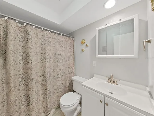 $1,900 | 10038 62nd Avenue North, Unit 8, St. Petersburg, FL 33708