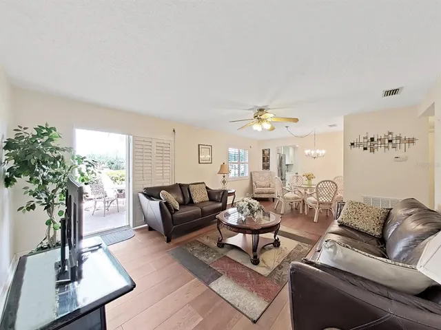 $1,900 | 10038 62nd Avenue North, Unit 8, St. Petersburg, FL 33708