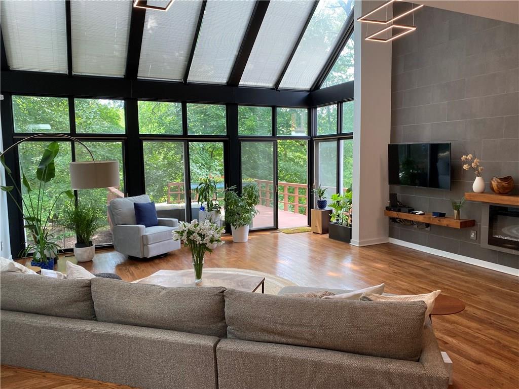 1934 Murdoch Road Pittsburgh, PA 15217 - Photo 10 of 25