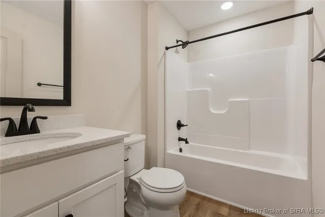 $279,900 | 5703 Harmony Wds Drive, Memphis, IN 47143