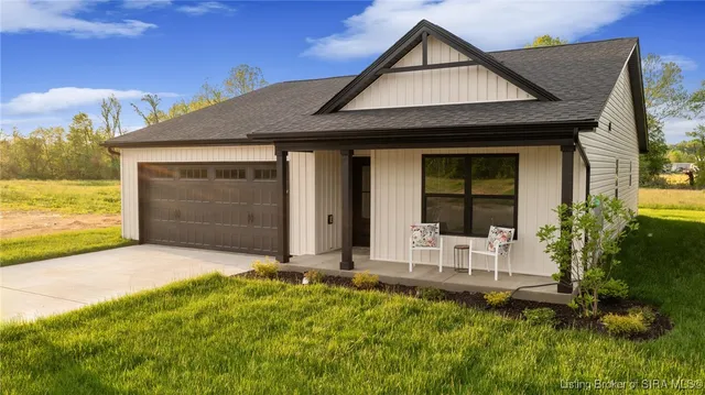 $279,900 | 5703 Harmony Wds Drive, Memphis, IN 47143