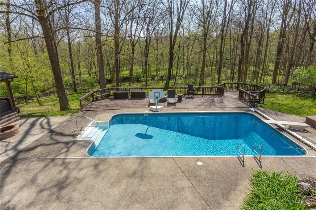 8825 Sargent Road Indianapolis, IN 46256 - Photo 4 of 42 Gallery Image 4