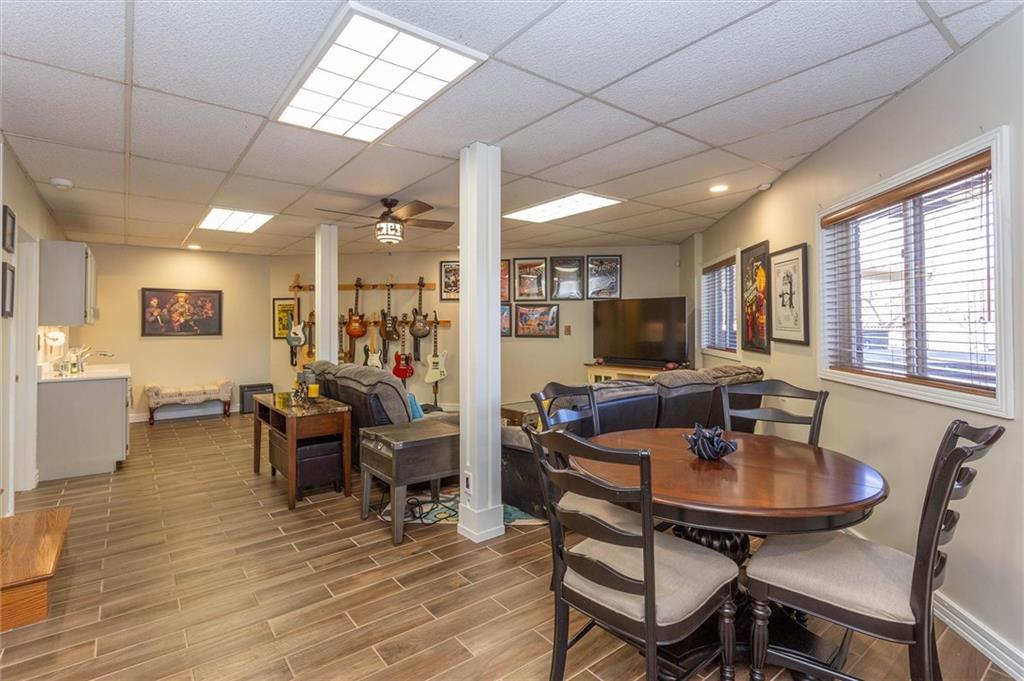 8825 Sargent Road Indianapolis, IN 46256 - Photo 39 of 42 Gallery Image 39