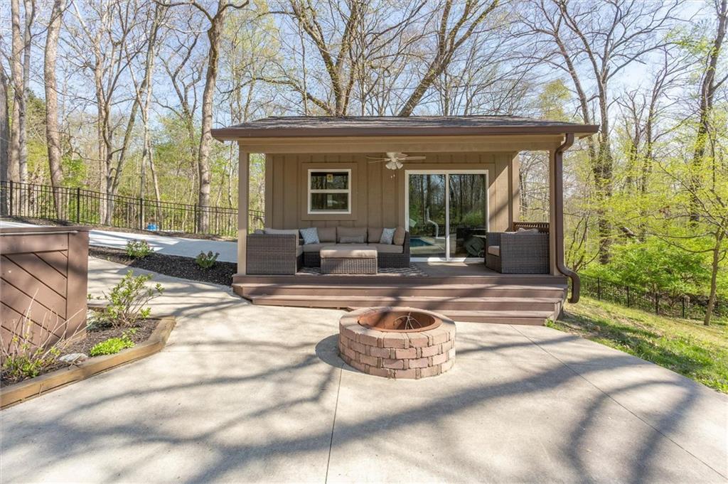 8825 Sargent Road Indianapolis, IN 46256 - Photo 7 of 42 Gallery Image 7