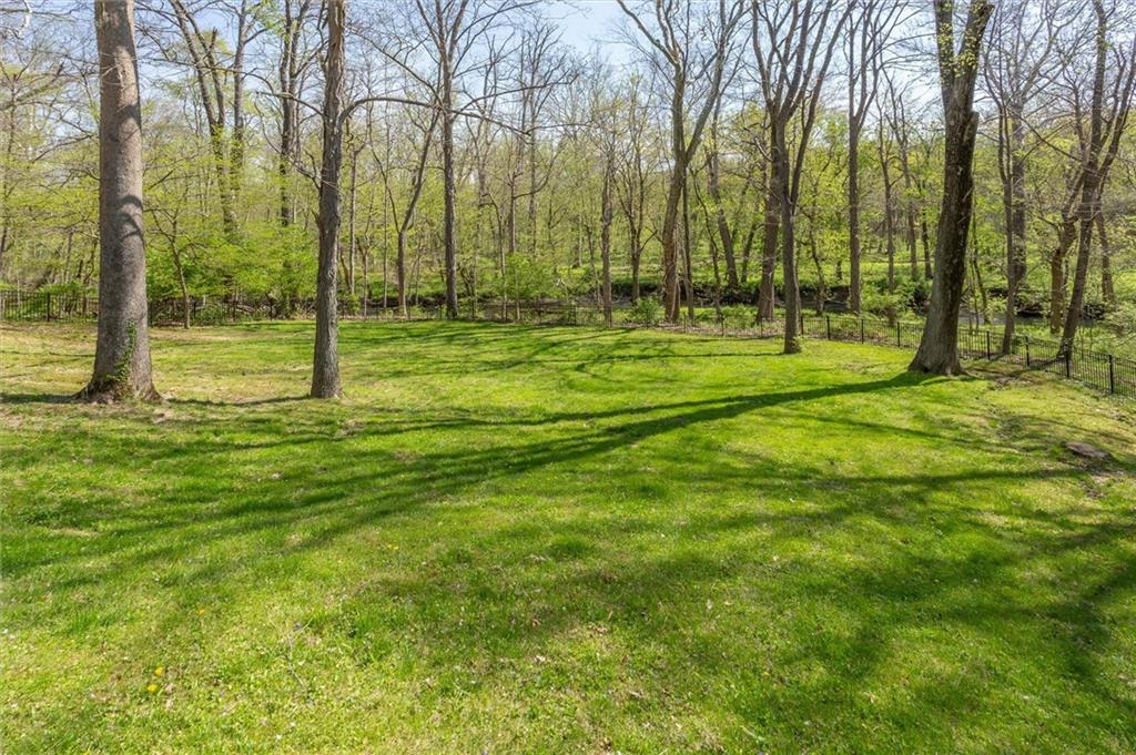 8825 Sargent Road Indianapolis, IN 46256 - Photo 10 of 42 Gallery Image 10