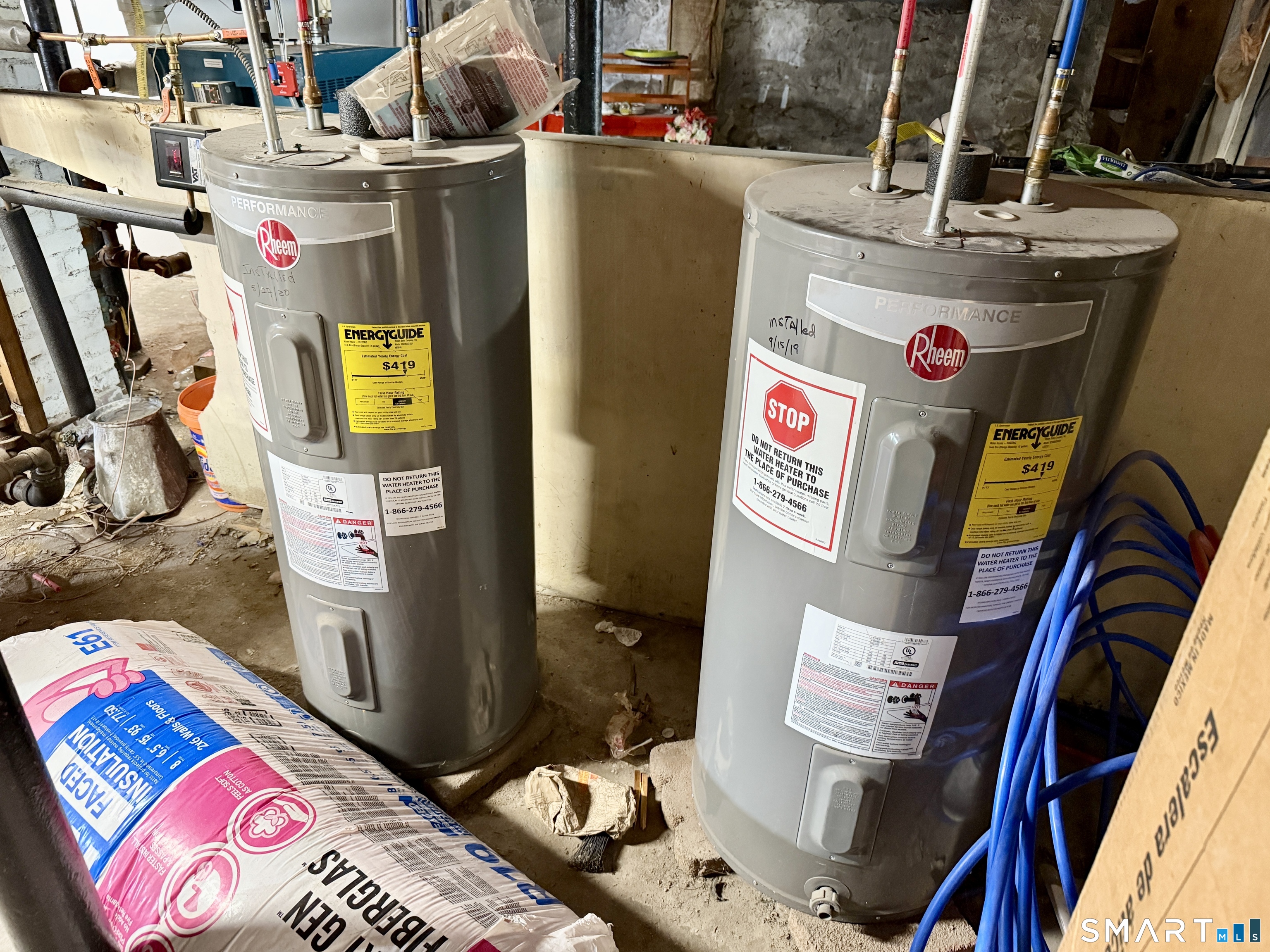 26 Victory Street Bridgeport, CT 06606 - Photo 27 of 32 a utility room with dryer and washer