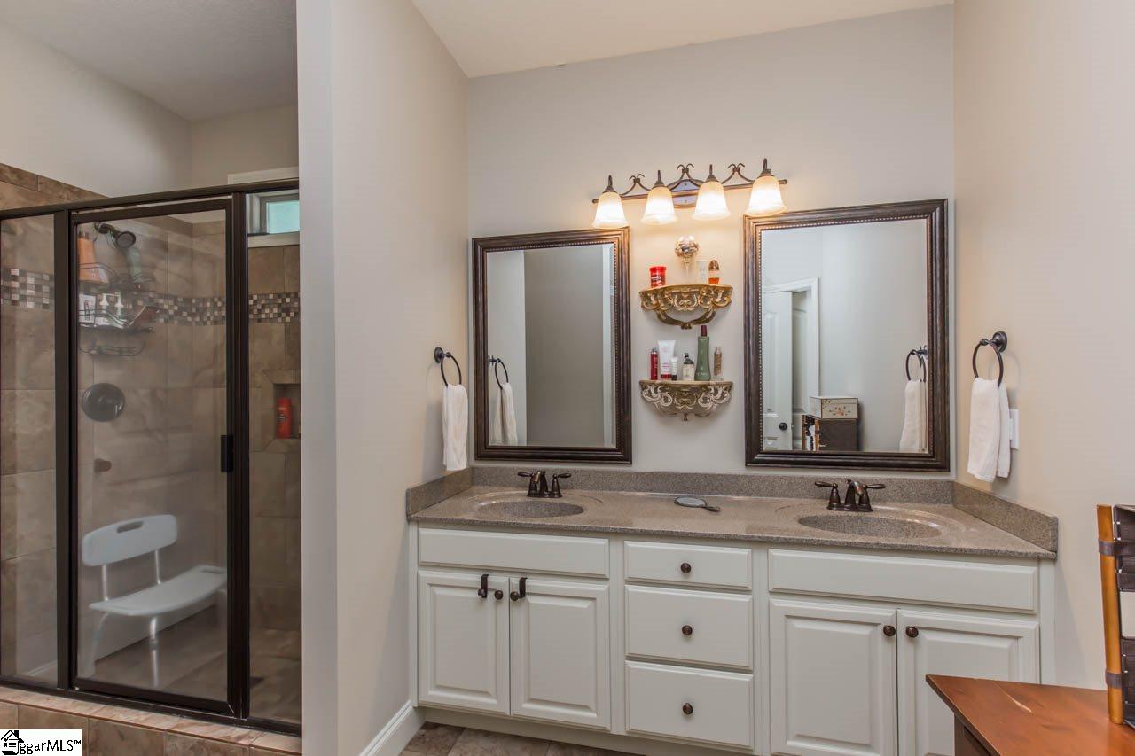 4448 South King Road Greer, SC 29651 - Photo 11 of 30