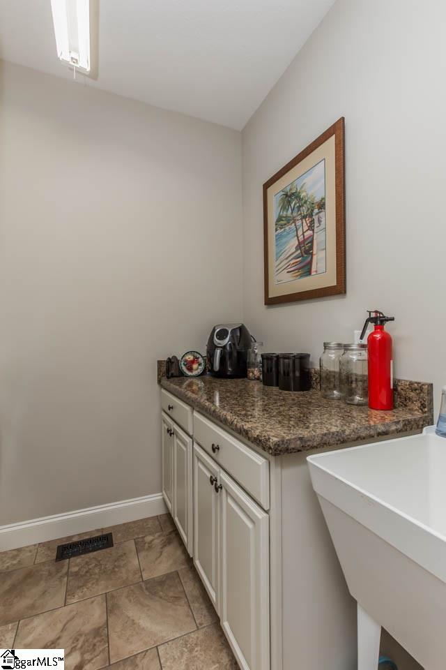 4448 South King Road Greer, SC 29651 - Photo 12 of 30