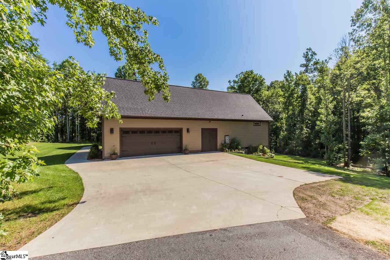 4448 South King Road Greer, SC 29651 - Photo 17 of 30
