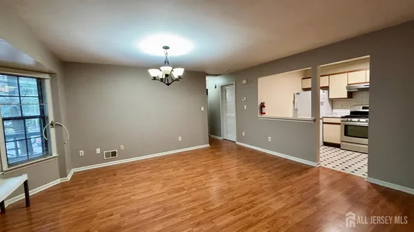 $2,350 | 1107 Woodhaven Drive, Edison, NJ 08817