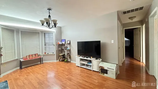 $2,350 | 1107 Woodhaven Drive, Edison, NJ 08817