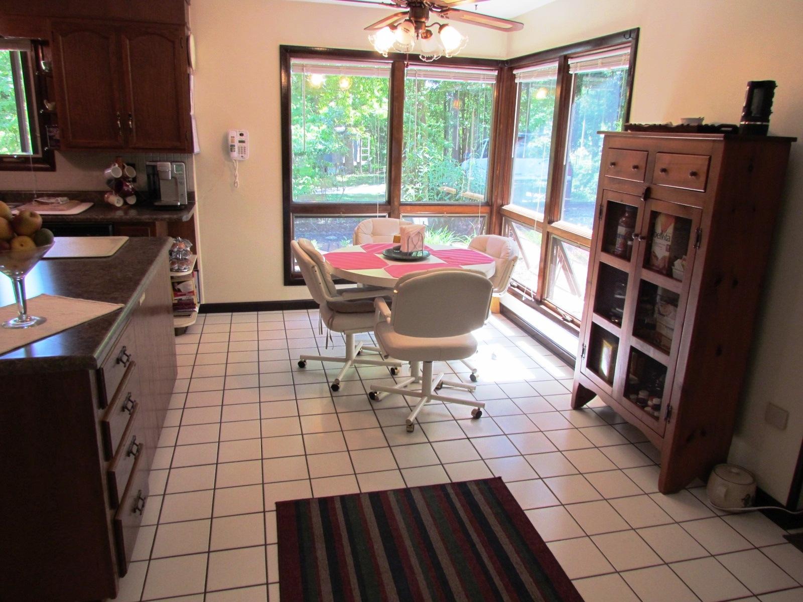 1047 4th Street Blue Ridge, VA 24064 - Photo 14 of 28 Breakfast Area