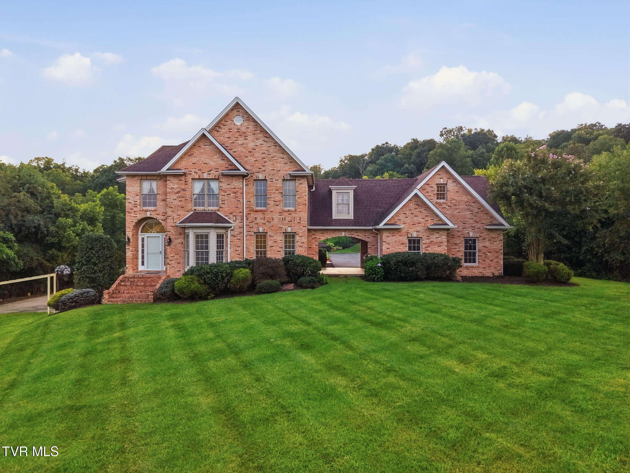 1-web-or-mls-003_DJI_20260814194833_0715