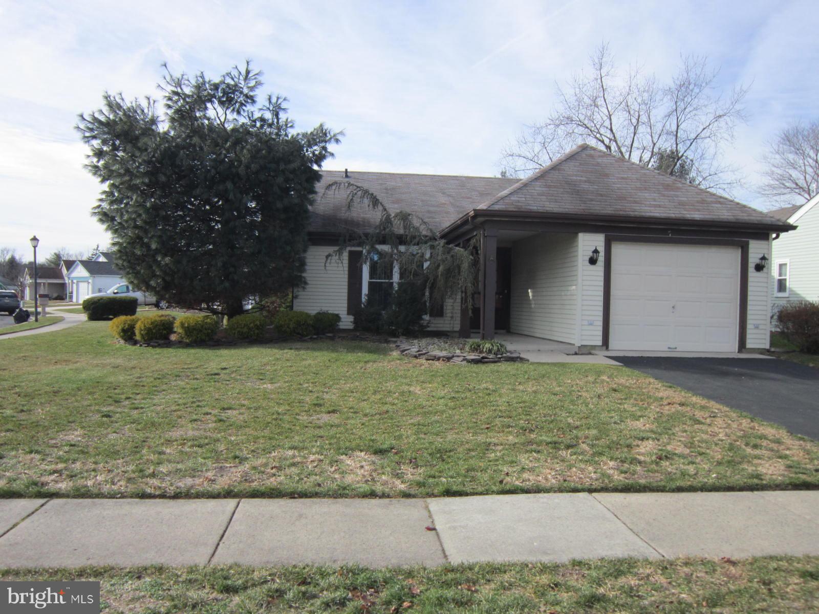 7 Ingham Way Southampton, NJ 08088 - Photo 2 of 20 Exterior Front