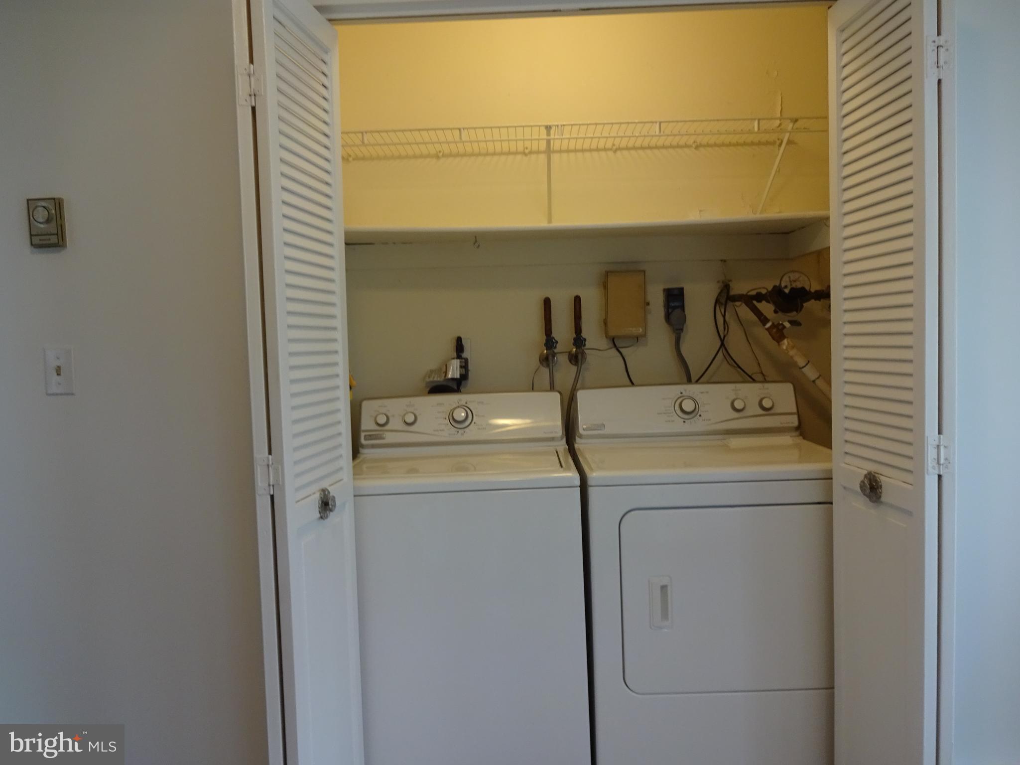 7 Ingham Way Southampton, NJ 08088 - Photo 9 of 20 Laundry Room