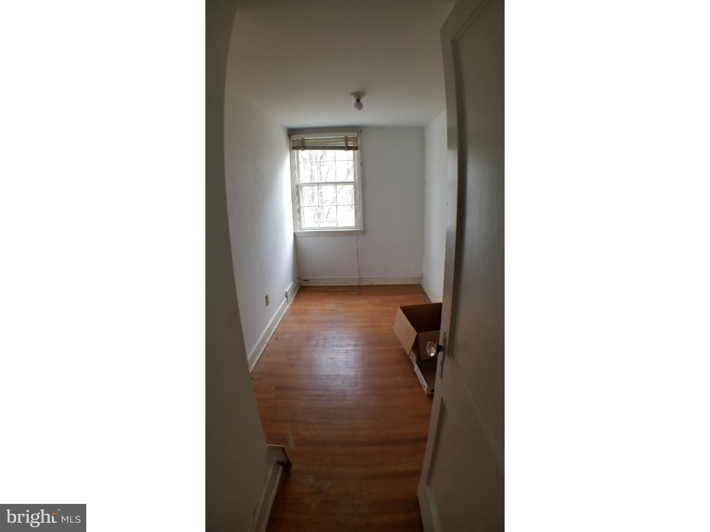 1221 Crestview Road Darby, PA 19023 - Photo 10 of 14 Gallery Image 10