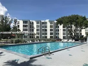 $1,900 | 17570 Atlantic Boulevard, Unit 407, Sunny Isles Beach, FL 33160