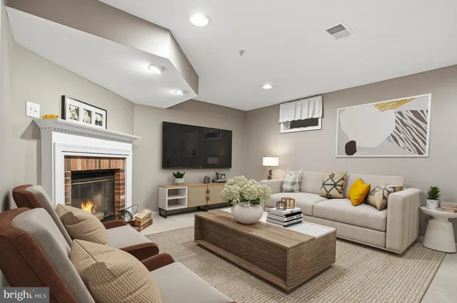 $399,999 | 7921 Heather Mist Drive, Severn, MD 21144