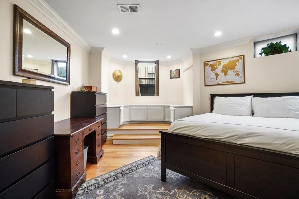 909 Beacon Street, Unit 2 Boston, MA 02215 - Photo 9 of 14