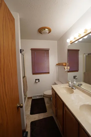 $250,000 | 502 Corkhill Court, Davis, IL 61019