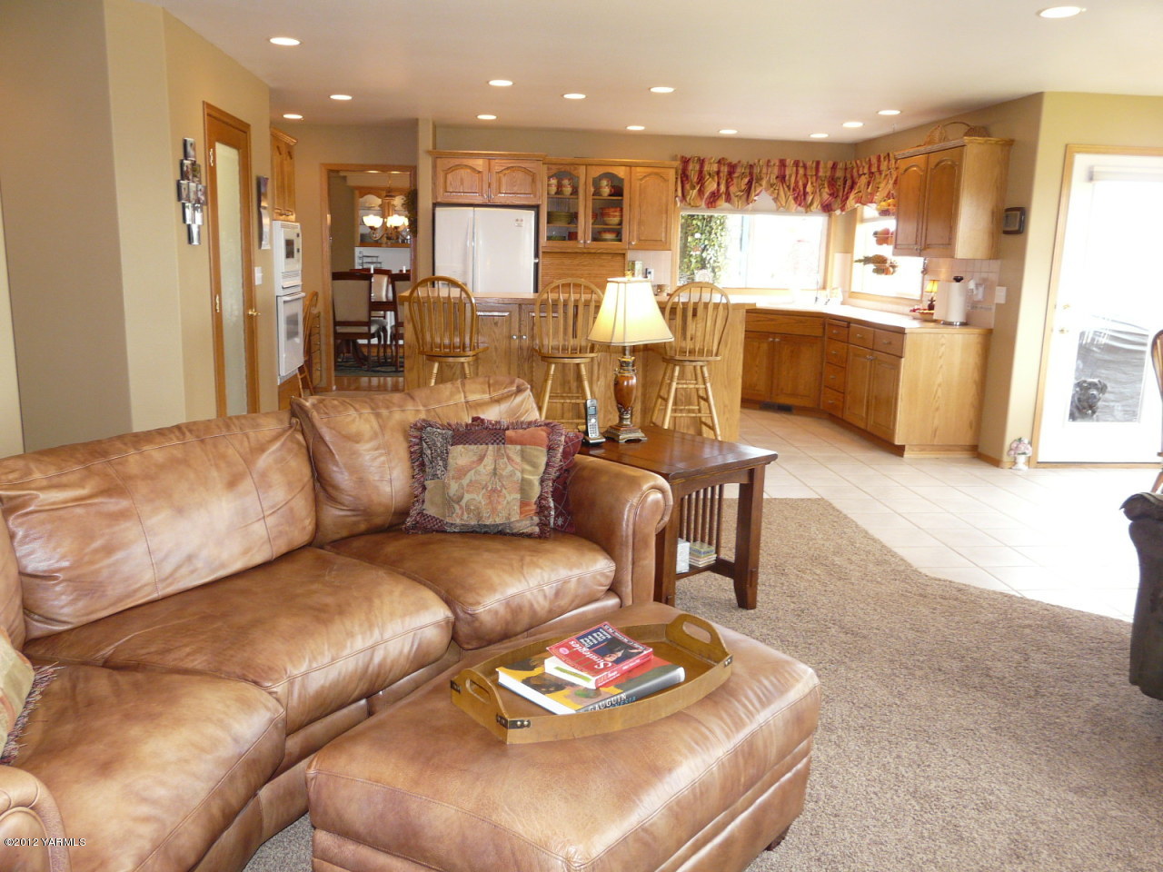 11608 Stump Road Yakima, WA 98908 - Photo 14 of 46 FR and Kitchen