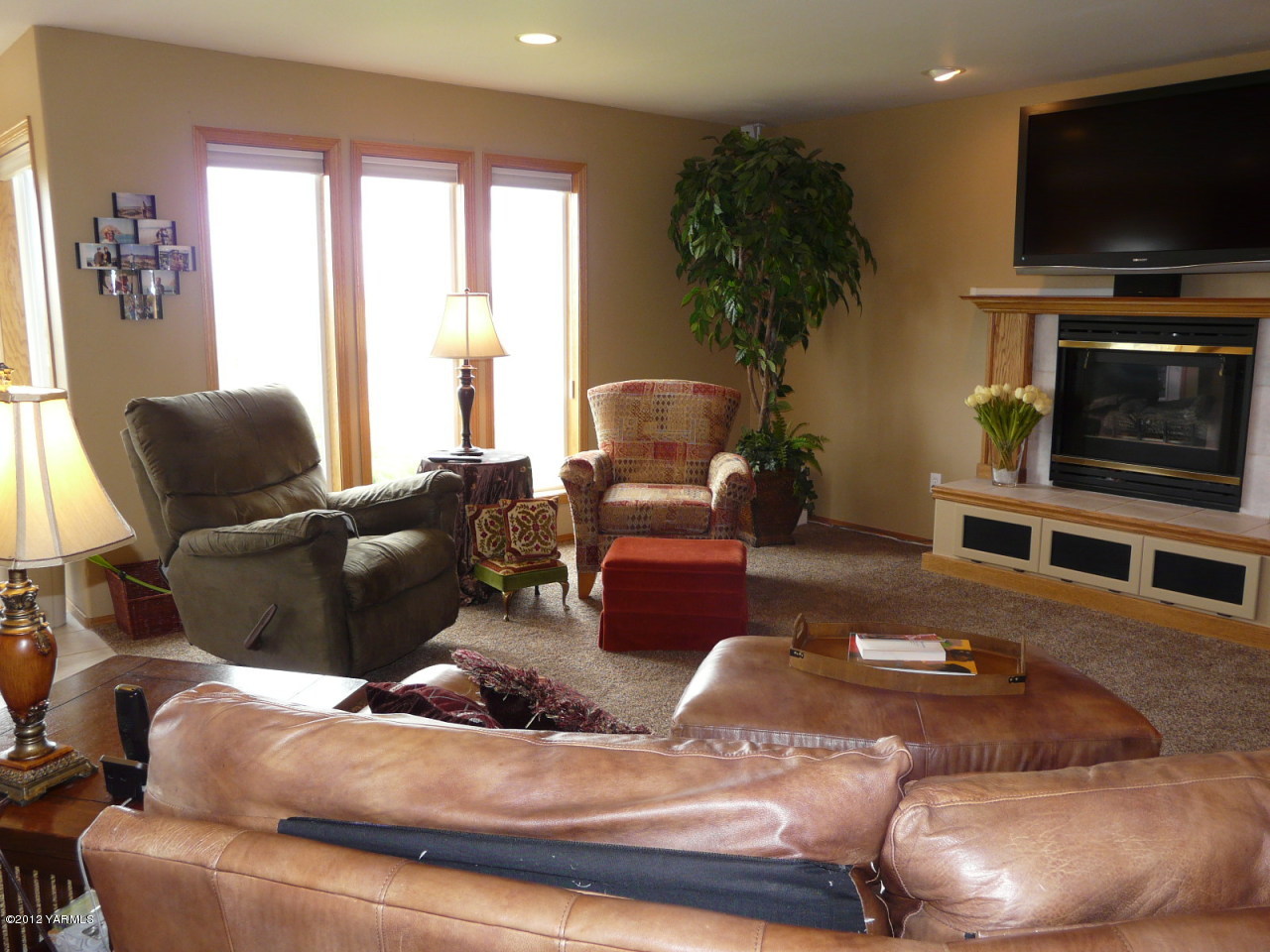 11608 Stump Road Yakima, WA 98908 - Photo 16 of 46 Family Room 2