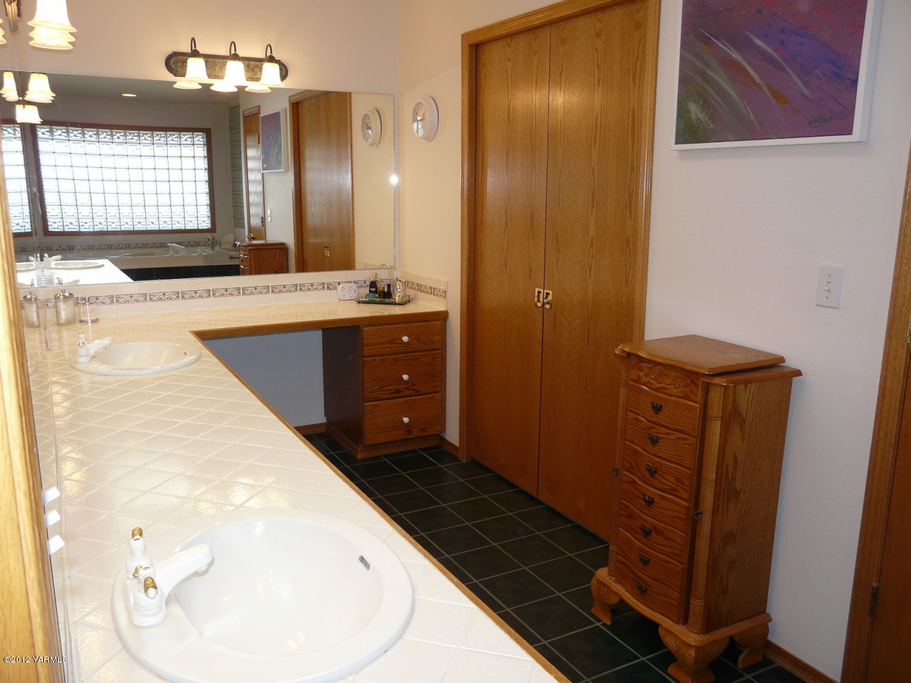 11608 Stump Road Yakima, WA 98908 - Photo 31 of 46 Master Bath 2