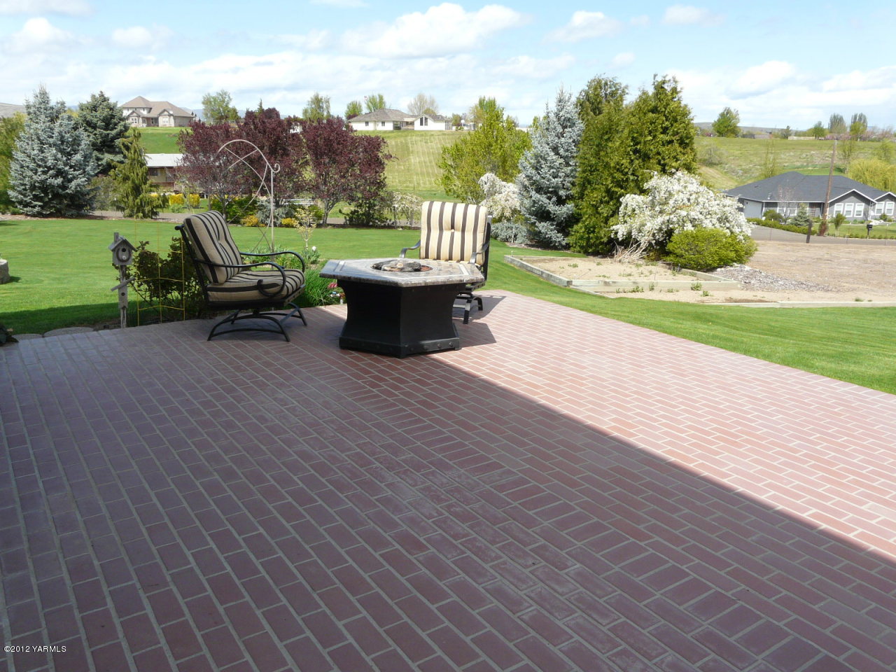 11608 Stump Road Yakima, WA 98908 - Photo 39 of 46 Back Patio 2