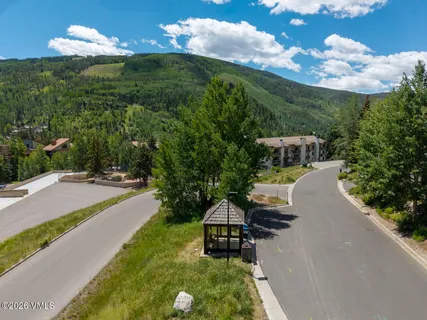 $1,049,000 | 1040 Vail View Drive, Unit 305, Vail, CO 81657