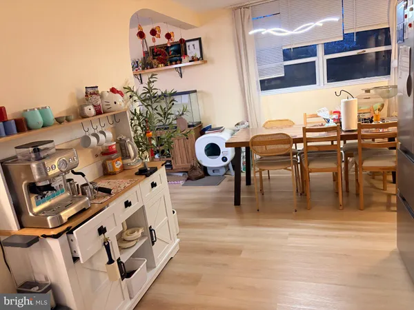 $250,000 | 1030 East Lancaster Avenue, Unit 203, Bryn Mawr, PA 19010