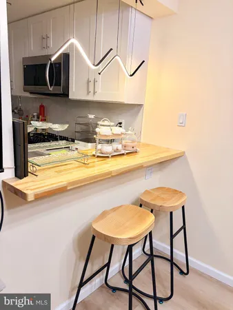 $250,000 | 1030 East Lancaster Avenue, Unit 203, Bryn Mawr, PA 19010