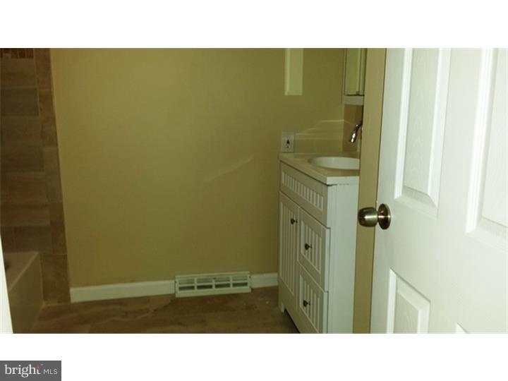 2701 Riverton Road Cinnaminson, NJ 08077 - Photo 12 of 17 Gallery Image 12