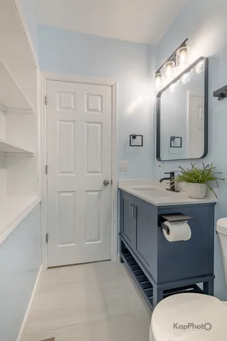 $1,900 | 2821 South Emerald Avenue, Unit 1R, Chicago, IL 60616