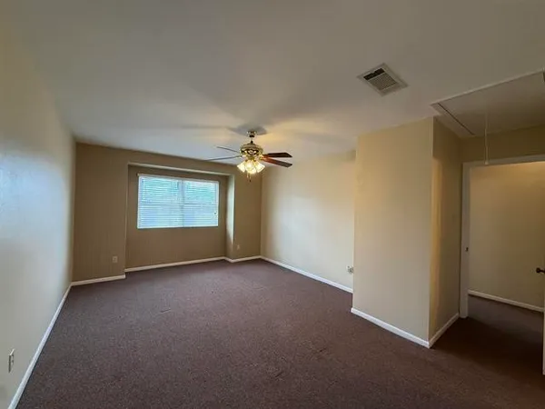 $1,295 | 553 Georgetown Street, Beaumont, TX 77707