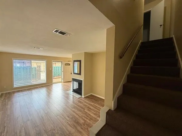 $1,295 | 553 Georgetown Street, Beaumont, TX 77707