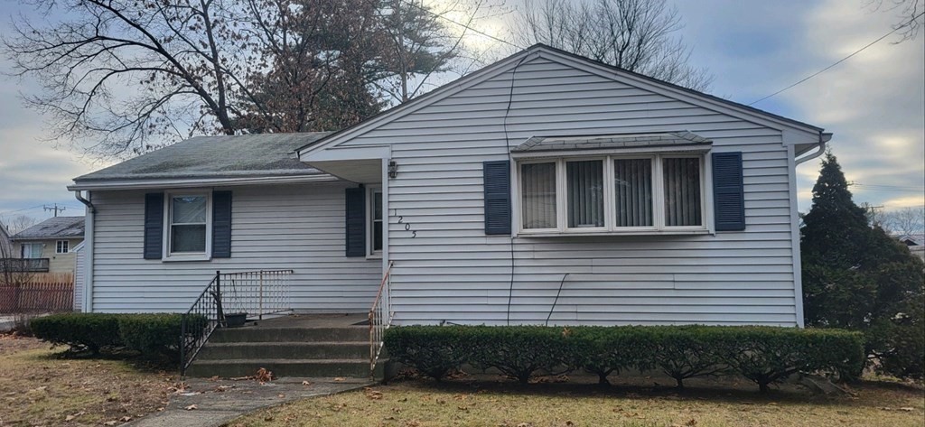 1205 Page Boulevard Springfield, MA 01104 - Photo 16 of 16 Gallery Image 16