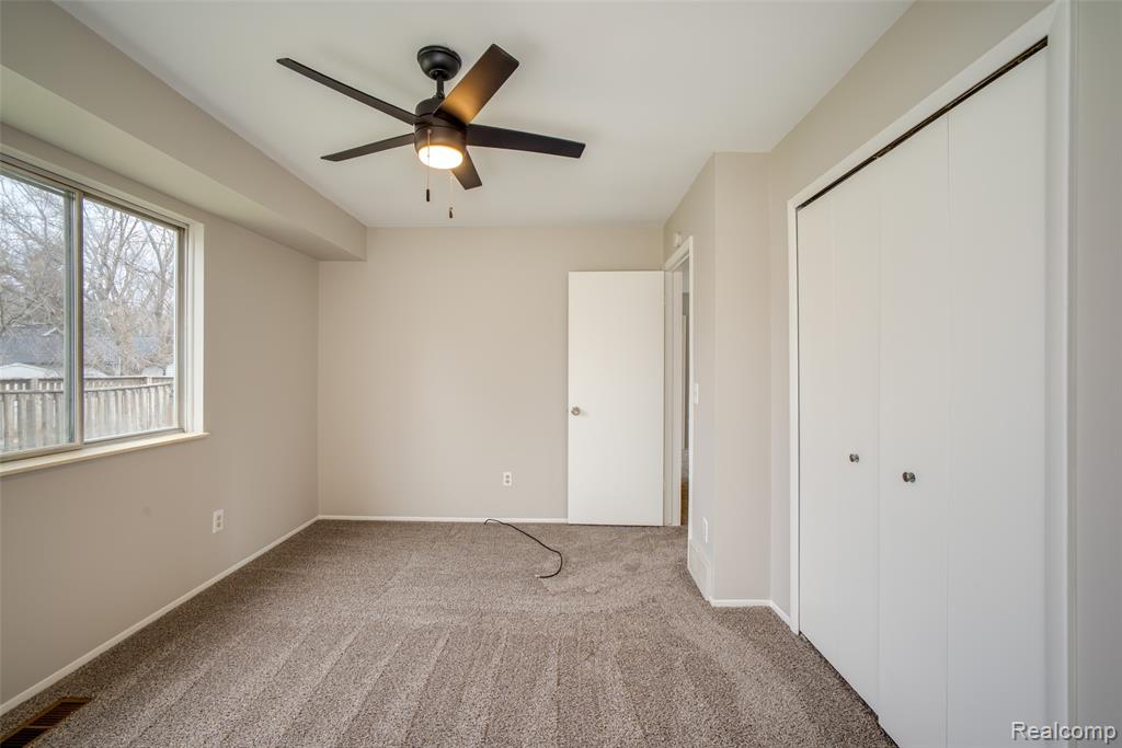 1243 Howard Street Mount Morris, MI 48458 - Photo 12 of 31