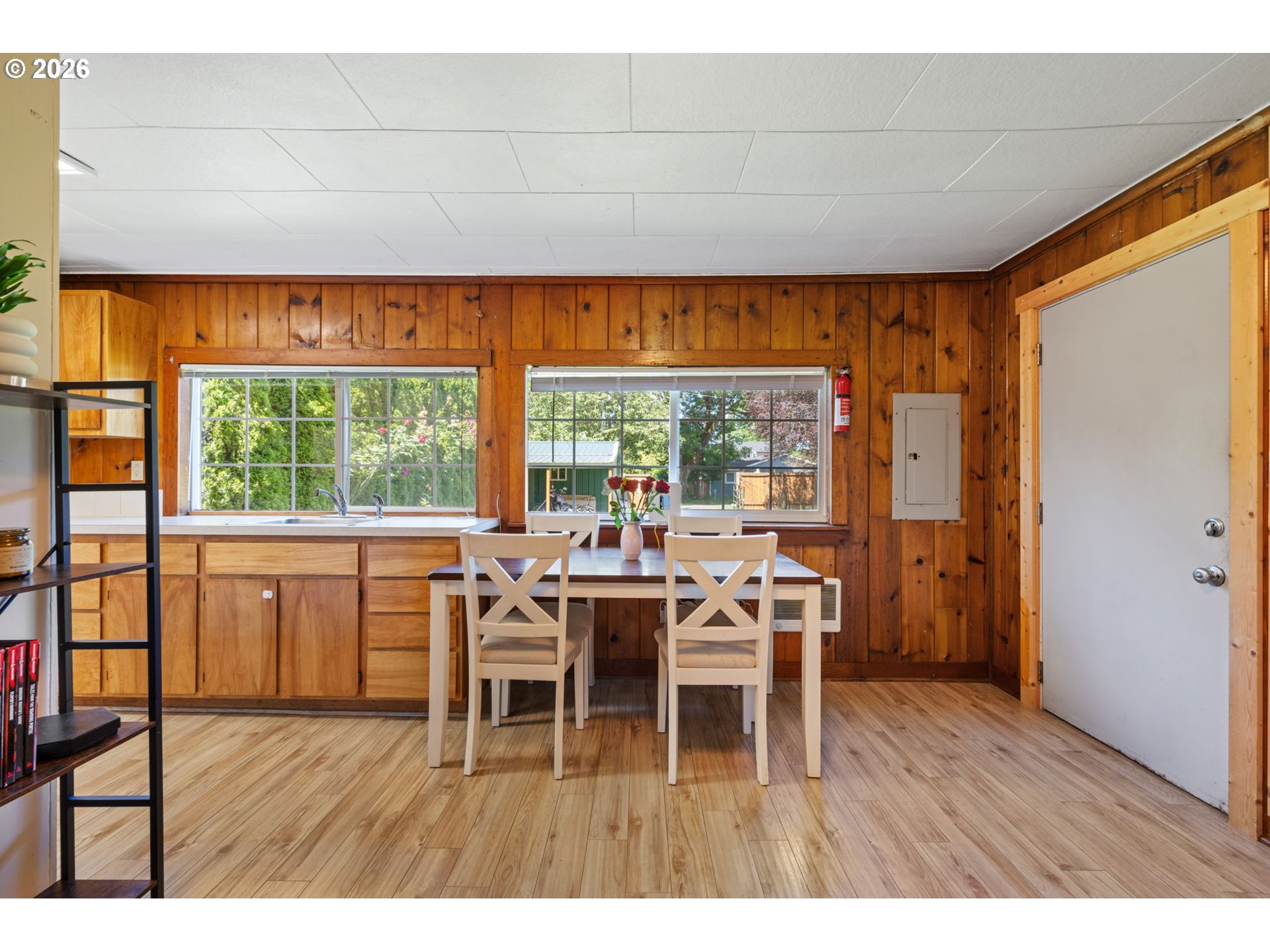 5628 Southeast Rural Street Portland, OR 97206 - Photo 11 of 33 Gallery Image 11