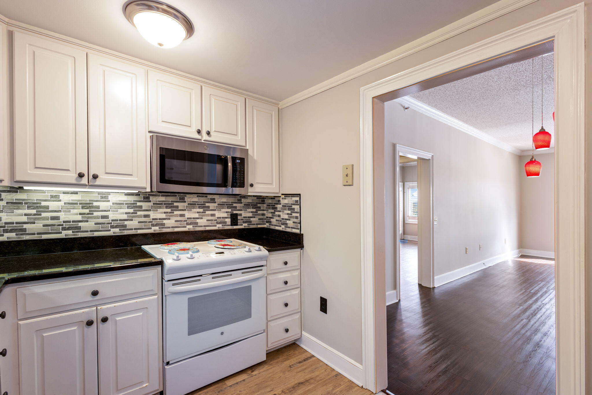 1 7th Street, Unit 805 Augusta, GA 30901 - Photo 27 of 66 27-web-or-mls-1 7th Street Kitchen-7