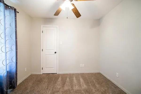 $269,900 | 502 Railey Cove, Springtown, TX 76082