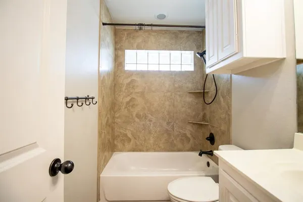 $269,900 | 502 Railey Cove, Springtown, TX 76082