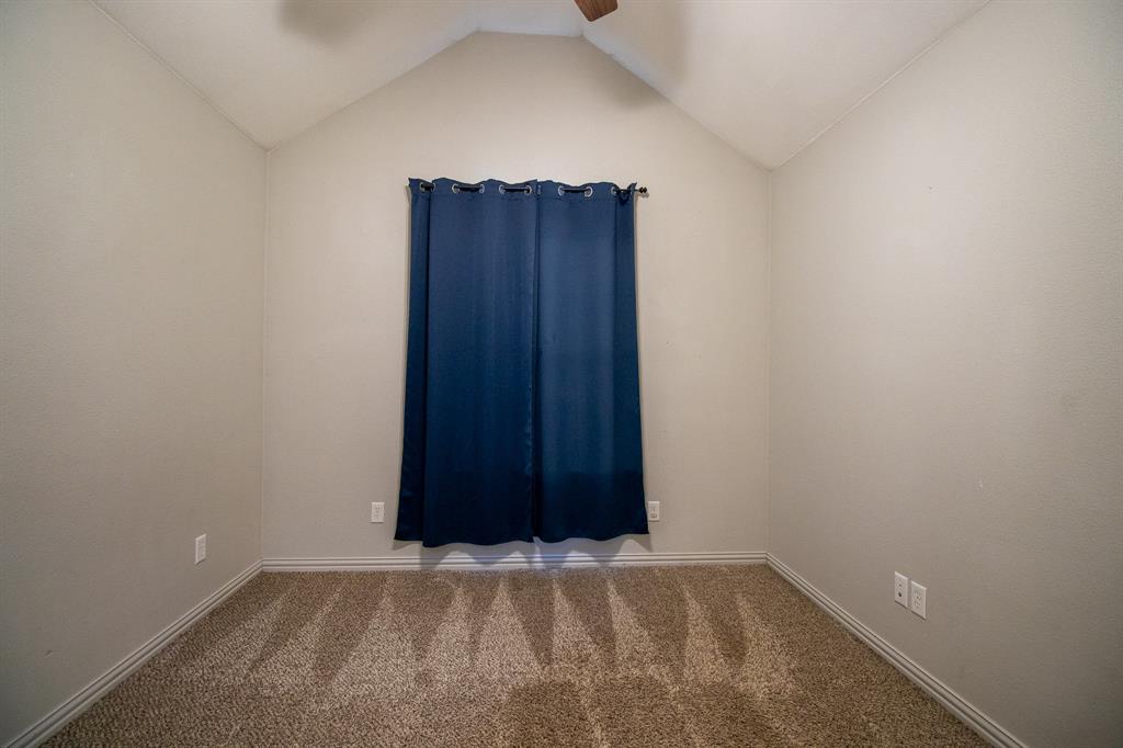 502 Railey Cove Springtown, TX 76082 - Photo 28 of 40