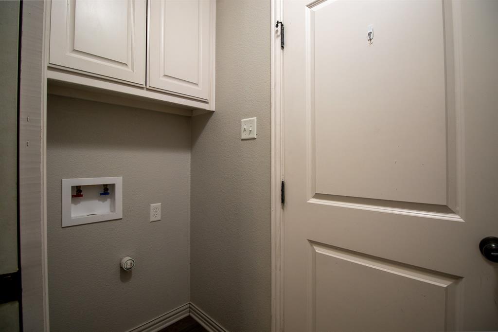 502 Railey Cove Springtown, TX 76082 - Photo 6 of 40